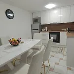 Casa vacanze Casa Baya With Garden And River View & Parking *