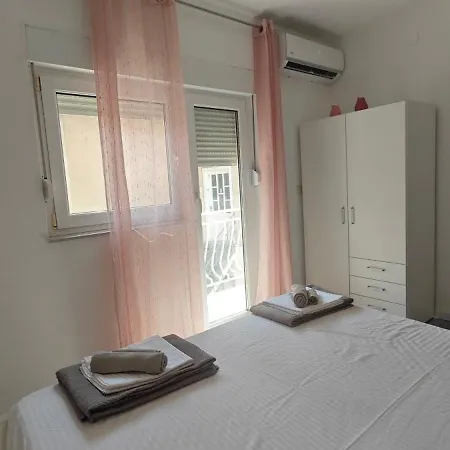 Hébergement de vacances Casa Baya With Garden And River View & Parking